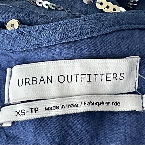 URBAN OUTFITTERS NWT HANNA EMBELLISHED SEQUIN BABYDOLL MINI BLUE SILVER DRESS XS - Picture 11 of 15